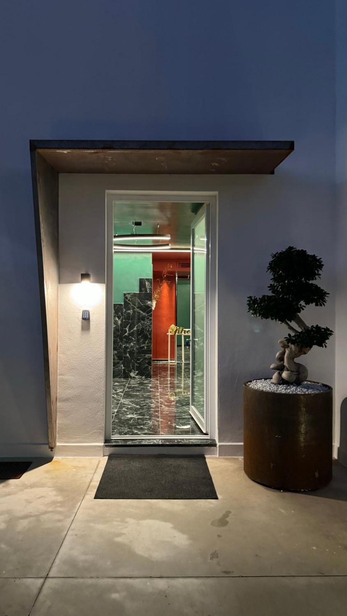 Nola Boutique Hotel Nbh Exterior photo